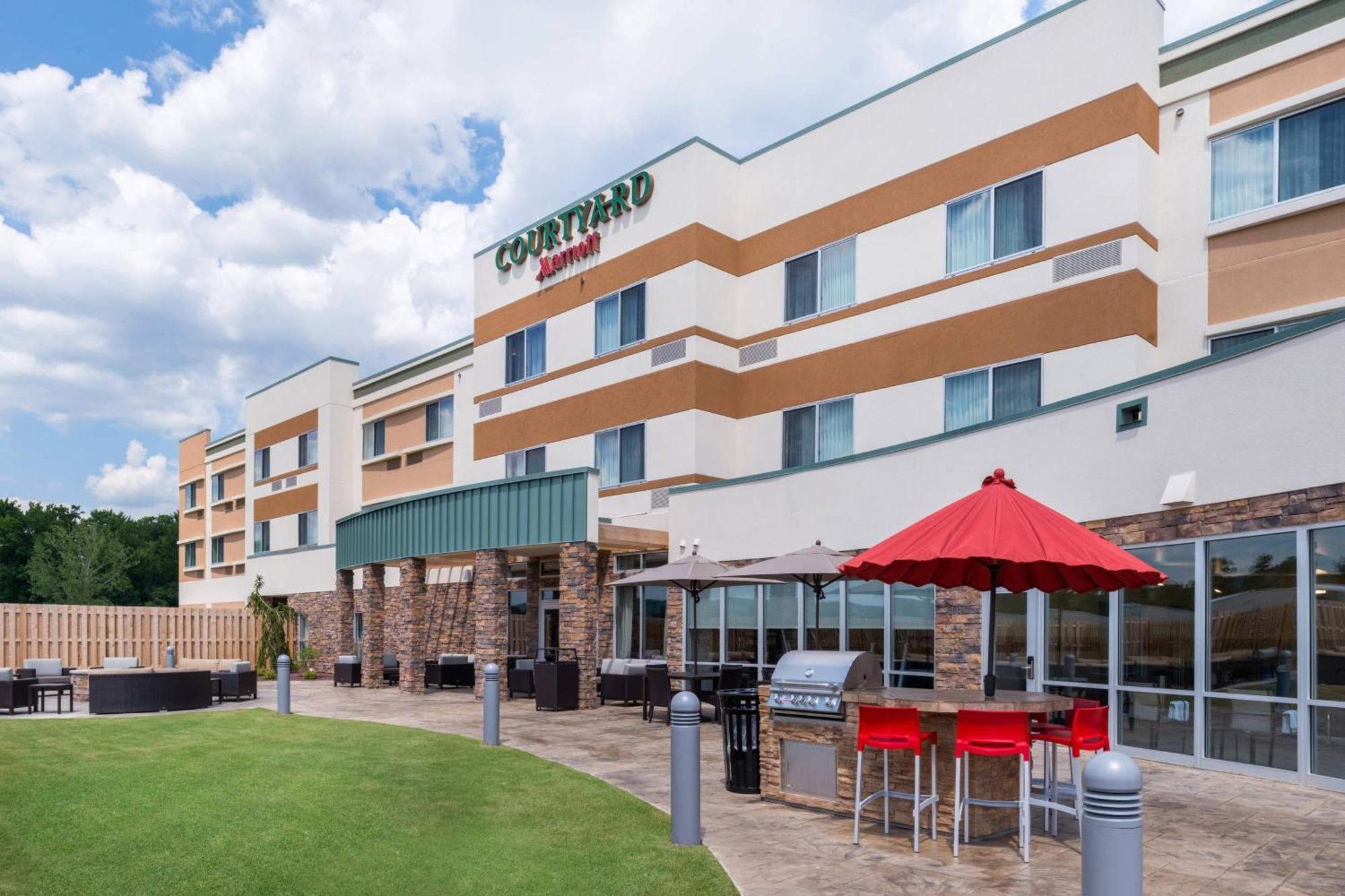 Courtyard By Marriott Elmira Horseheads Hotel Екстериор снимка