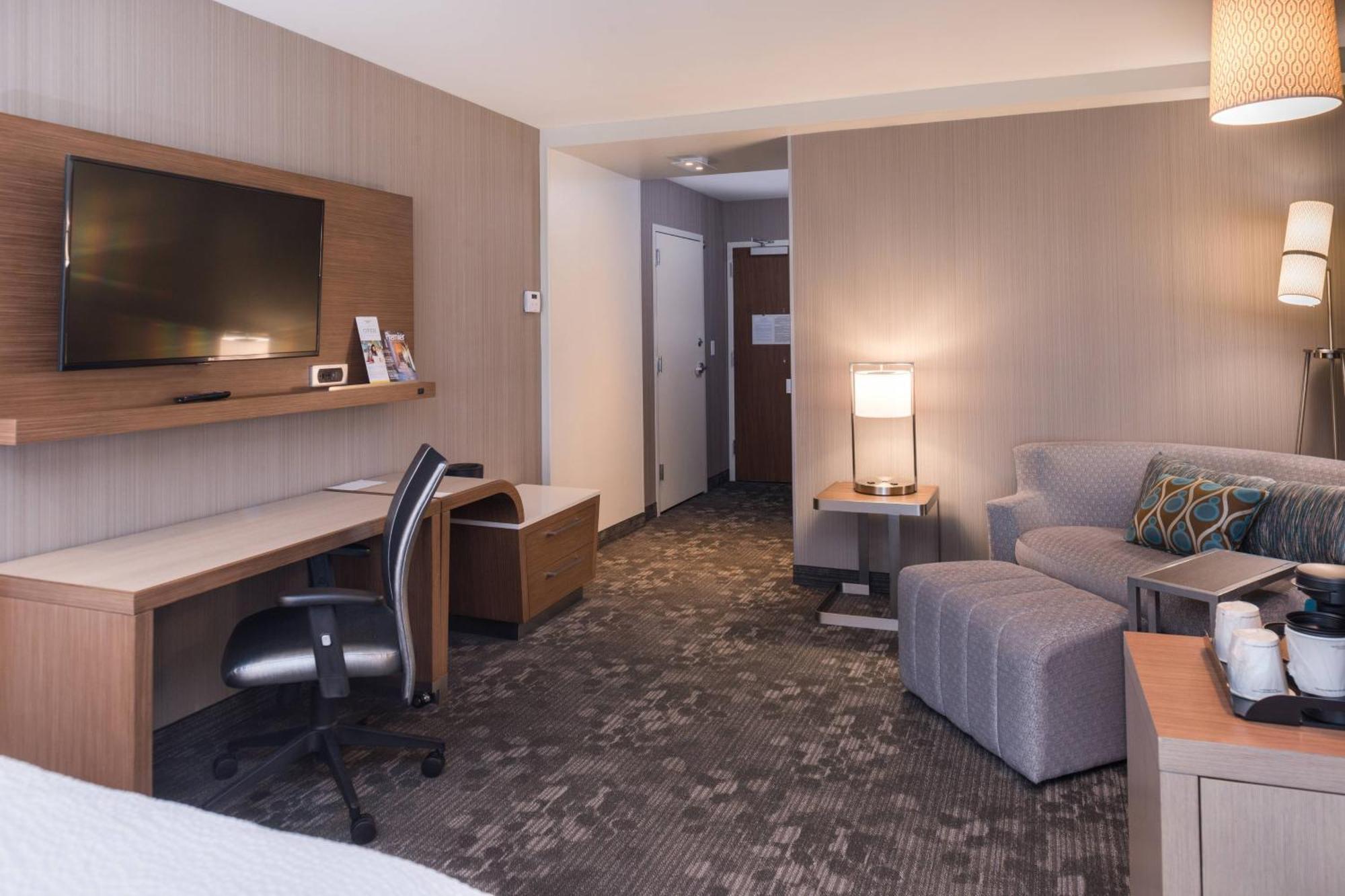 Courtyard By Marriott Elmira Horseheads Hotel Екстериор снимка